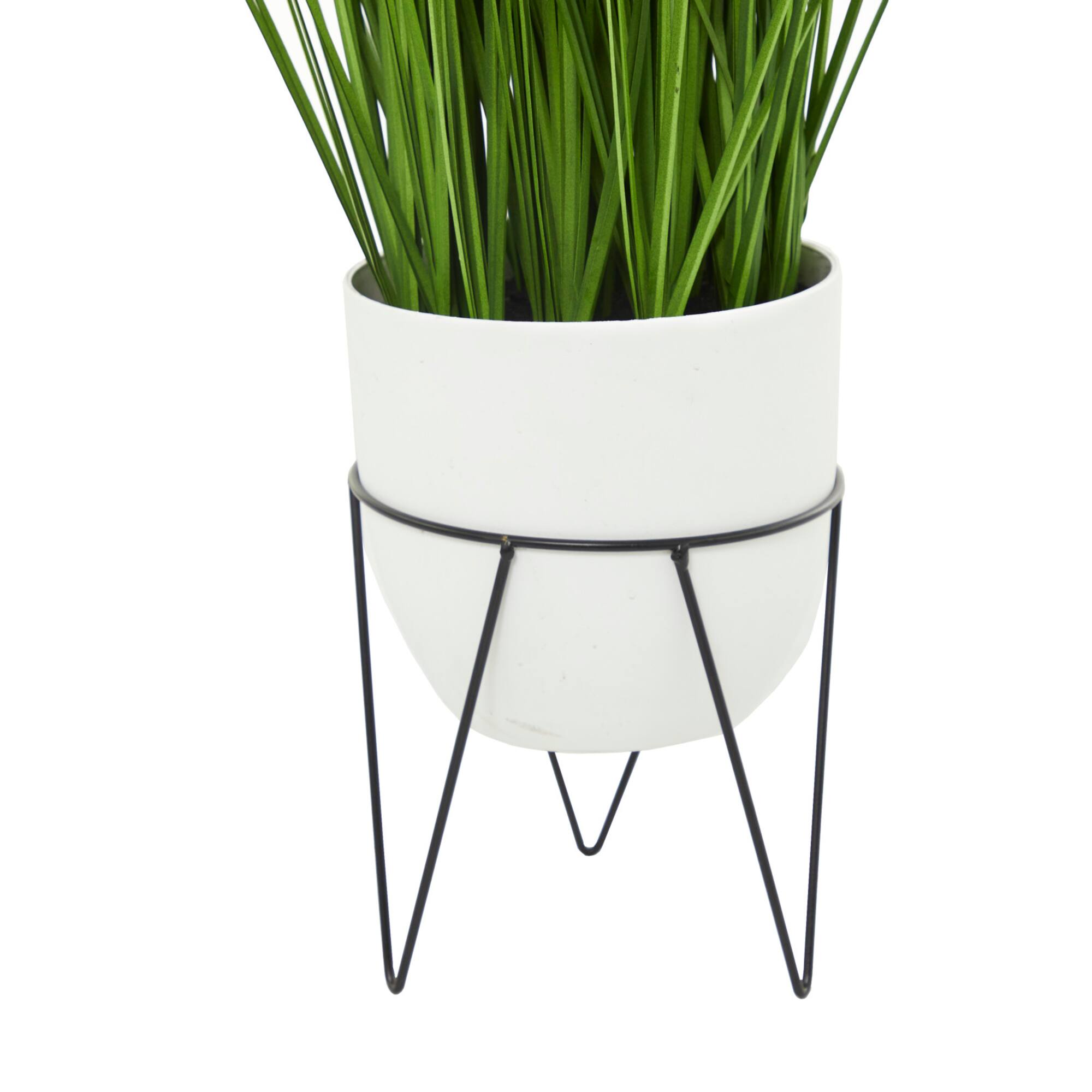 25" White Contemporary Floral & Botanical Artificial Foliage